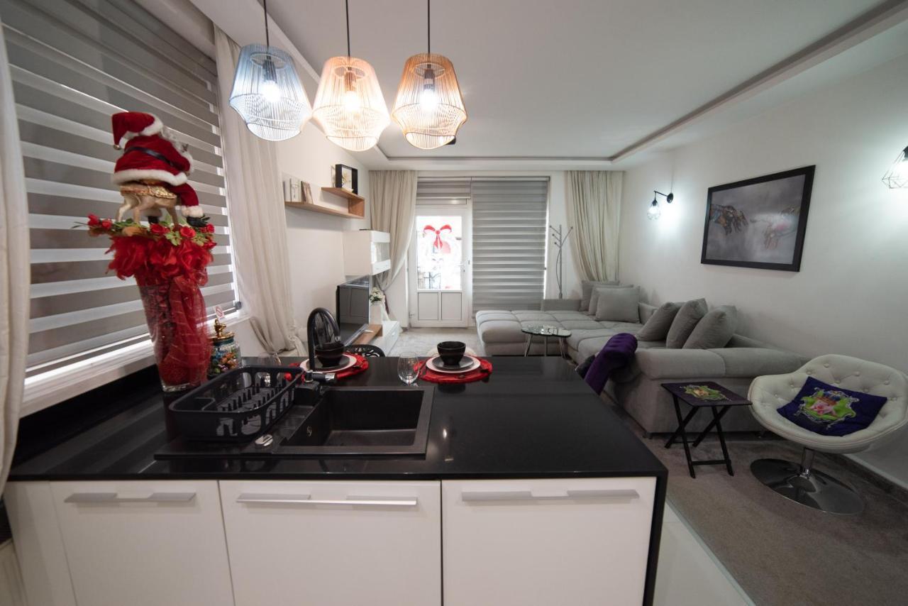JelenaR Apartment Novi Sad Bagian luar foto