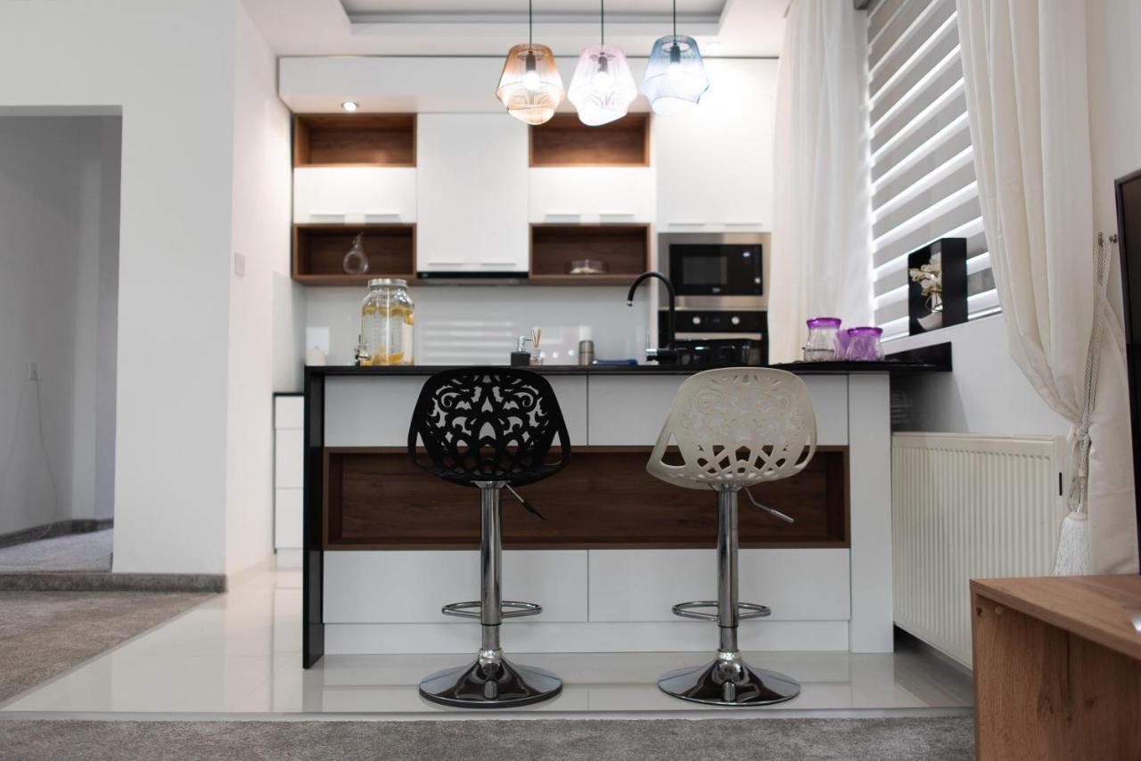 JelenaR Apartment Novi Sad Bagian luar foto