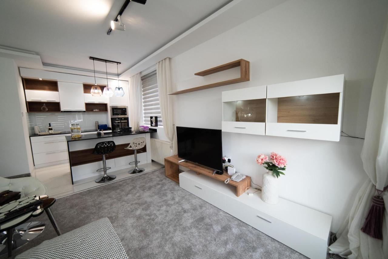 JelenaR Apartment Novi Sad Bagian luar foto